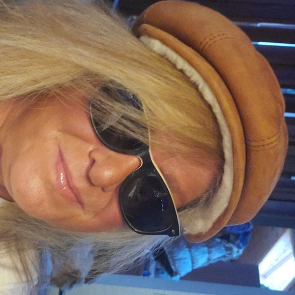 💥SOLD💥RESERVED FOR CINDYNWOT Shearling cabby hat - Picture 1 of 13
